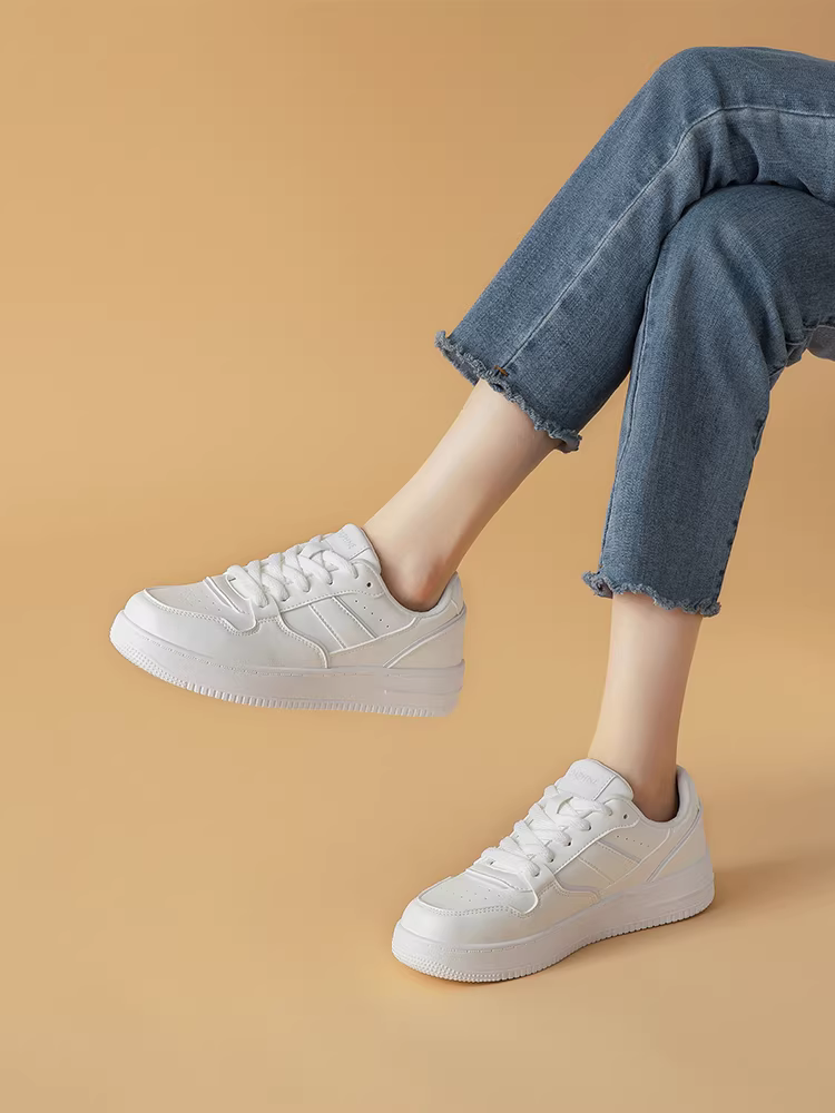 Giày thể thao trắng cổ điển Daphne dành cho nữ, mẫu mới thu 2025, phong cách học sinh, tăng chiều cao, đa năng, thể thao, năng động.