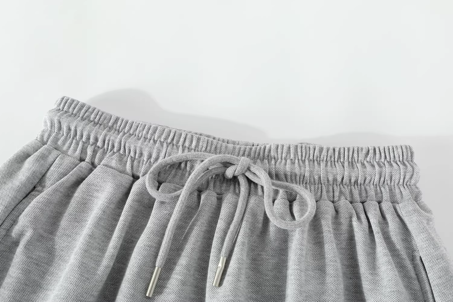 Áo ba lỗ không tay in chữ phong cách Hàn Quốc dành cho nữ, váy ngắn lưng cao đa năng, bộ đồ hai mảnh thời trang mùa hè