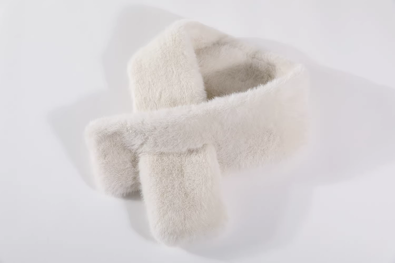 Áo khoác lông cừu cao cấp dài trung bình dành cho nữ, kiểu dáng mùa đông mới, thanh lịch, dày dặn và ấm áp.