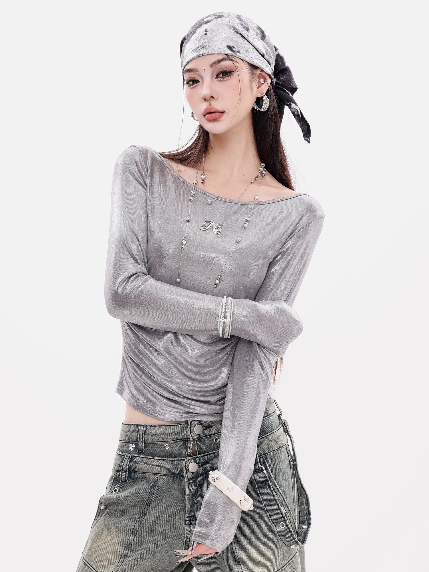 ABWEAR Galaxy Roaming - Áo thun dài tay màu bạc sáng bóng nguyên bản dành cho nữ, áo thun dài tay màu bạc sáng bóng, áo thun dài tay hở lưng, áo thun giảm béo