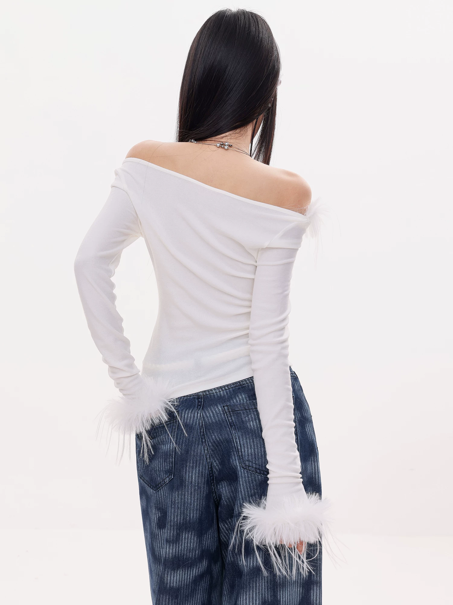 ABWLR Under the Wings - Áo kiểu dáng nguyên bản có cổ tròn dài tay dành cho nữ mùa thu đông mới kiểu dáng ôm vừa vặn