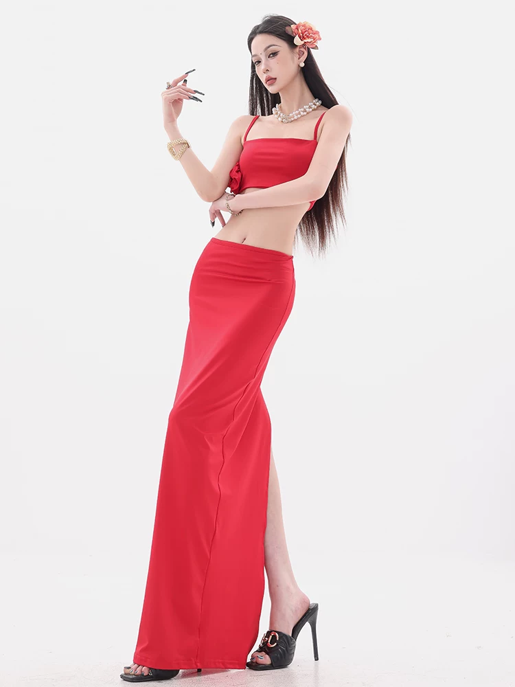ABWEAR Flame Rose - Bộ hai mảnh gồm áo camisole thiết kế hoa độc đáo, váy dài ôm eo, ôm hông dành cho nữ