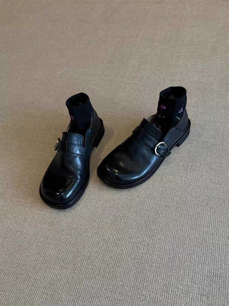 Phiên bản da cừu ~ Giày da nữ đa năng cổ điển được làm cũ bằng da thật Giày da nữ đa năng phong cách Anh Quốc Giày đơn có khóa thắt lưng Giày lười có khóa cài