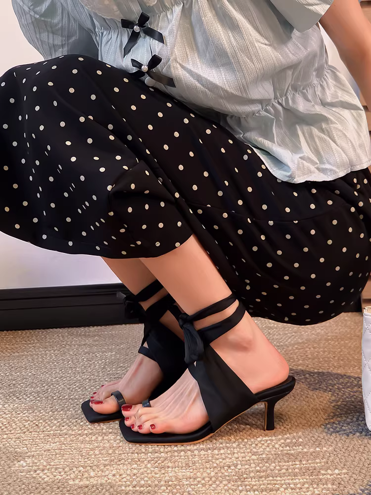 Phiên bản da cừu ~ Dép cao gót mũi vuông dành cho nữ, trang phục mùa hè, phong cách cổ tích, gót nhọn cao cấp, dép La Mã có quai