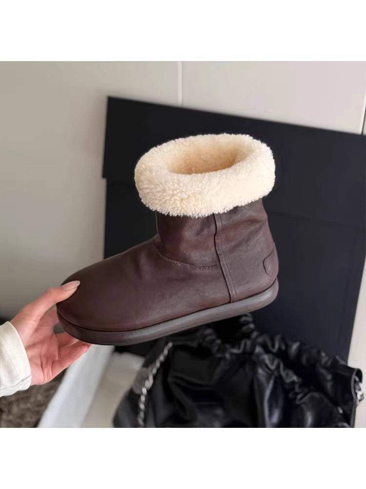 Phiên bản da bò ~ Giày bốt cotton cổ điển thời trang màu đen dành cho nữ, lông cừu dày, ấm áp, thích hợp để mặc ngoài trời ở vùng Đông Bắc, giày đi tuyết thanh lịch cao cấp