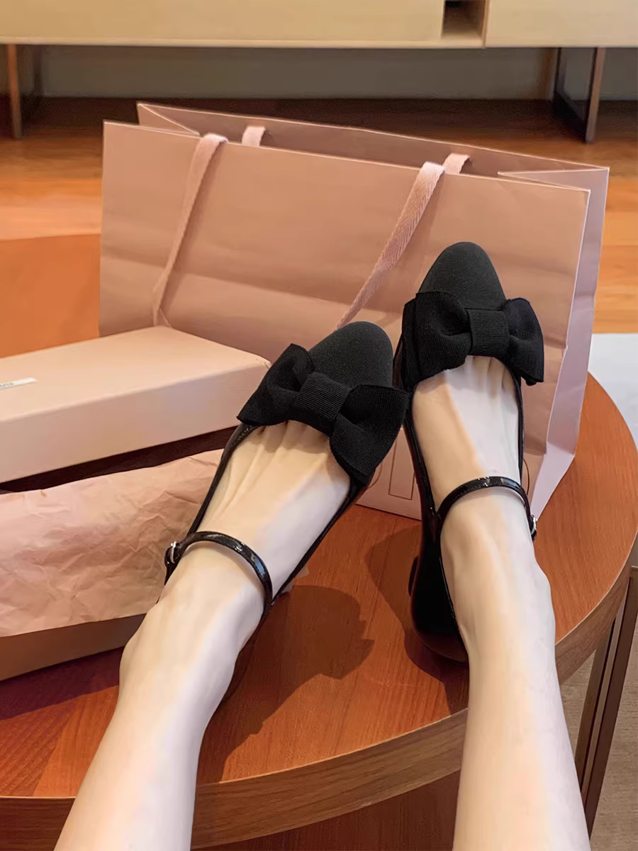 Phiên bản da cừu ~ Giày Mary Jane mũi nhọn, mũi tròn, kiểu thắt nơ dành cho nữ, có quai đơn, giày đế bằng miệng nông mùa xuân 2025.