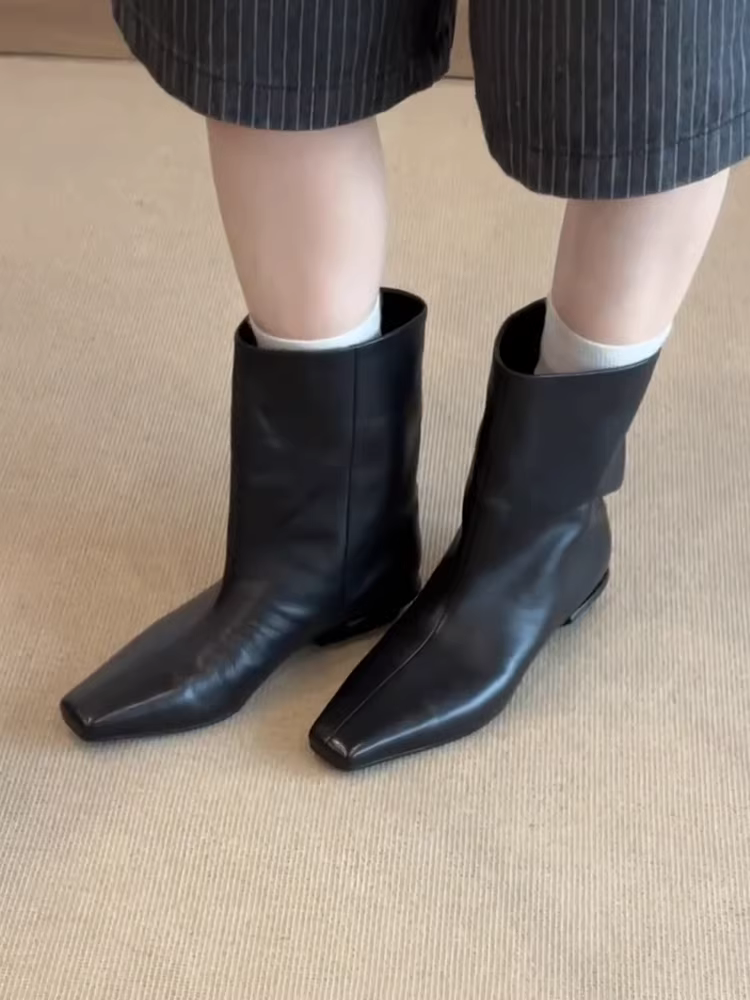 Phiên bản da bò ~ Giày bốt ngắn ống rộng tối giản bằng da thật màu đen cổ điển dành cho nữ, giày bốt thời trang mũi vuông gót thấp kiểu dáng thời trang