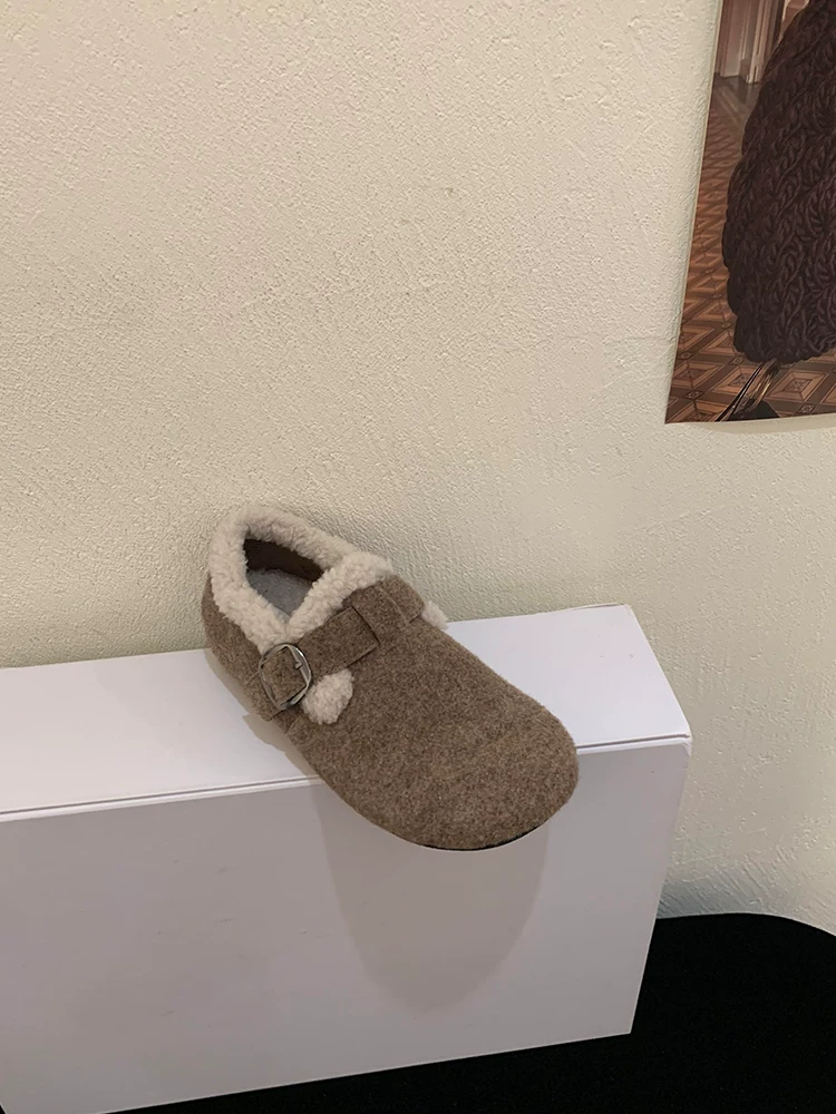 Phiên bản da cừu ~ Giày Birkenstock cổ điển bằng len màu xám dành cho nữ, giày đế bằng bằng lông cừu ấm áp và mềm mại dành cho mùa thu đông.