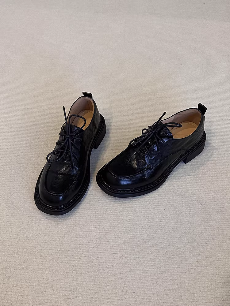 Phiên bản da bò ~ Giày lười buộc dây da đã qua xử lý kiểu cổ điển dành cho nữ, giày đi làm đế thấp đa năng phong cách Anh.
