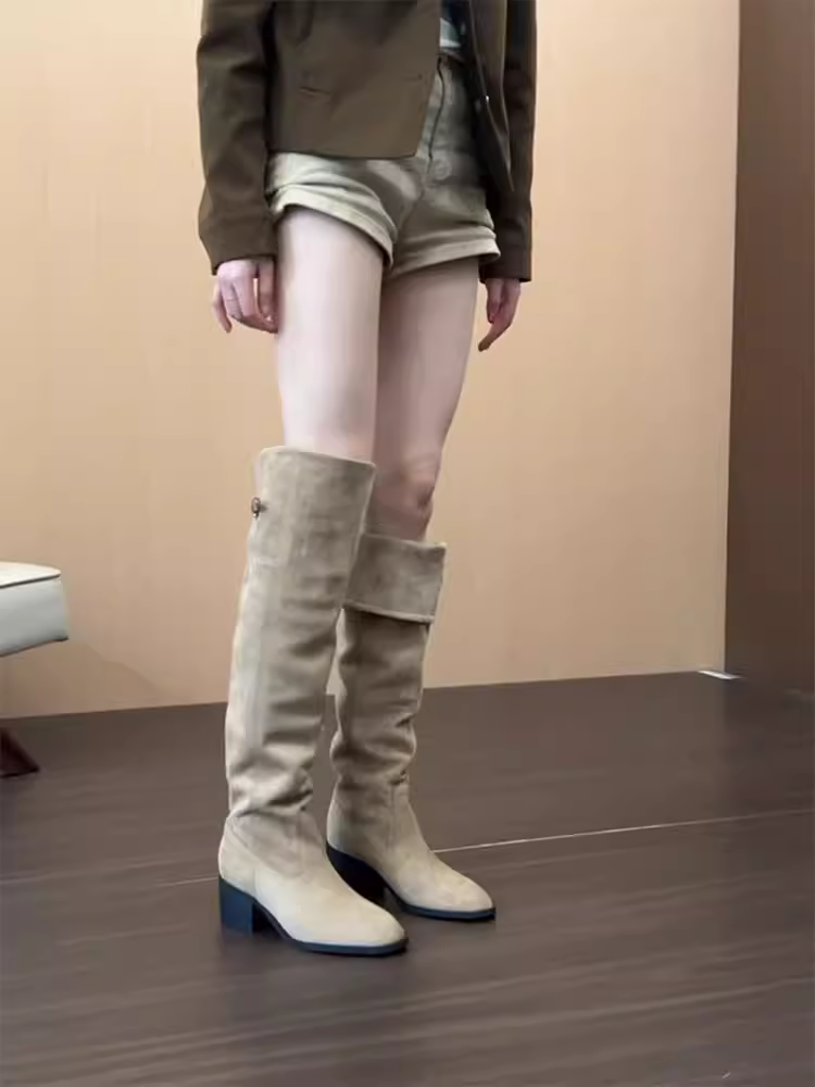 Phiên bản da bò ~ Giày bốt cao quá đầu gối bằng da lộn cổ điển dành cho nữ, gót dày, mũi vuông, bốt cưỡi ngựa ống cao, tôn dáng, bốt dài có thể mang hai chiều