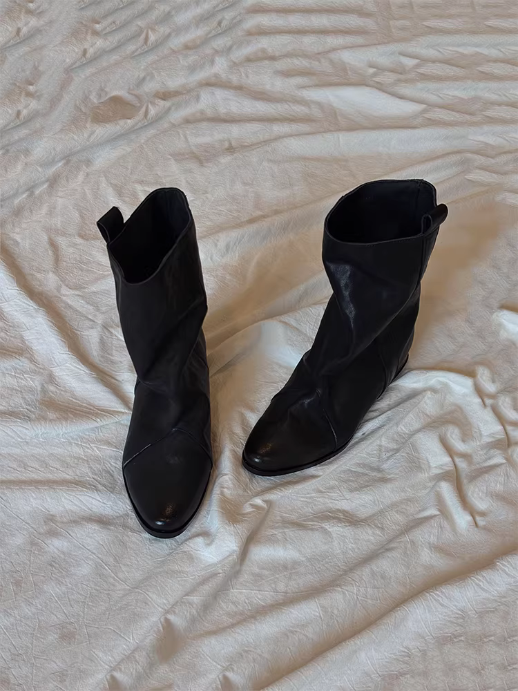 Giày bốt cao gót kiểu dáng đa năng màu đen bằng da bò dành cho nữ, kiểu dáng cổ điển đơn giản, da thật, xếp ly, kiểu dáng đa năng.