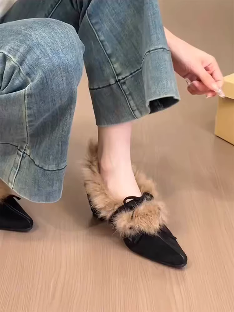 Phiên bản da cừu ~ Giày mũi nhọn có nơ, giày da lộn đa năng thanh lịch dành cho nữ với độ tăng chiều cao ẩn và lớp lót lông mềm mại.