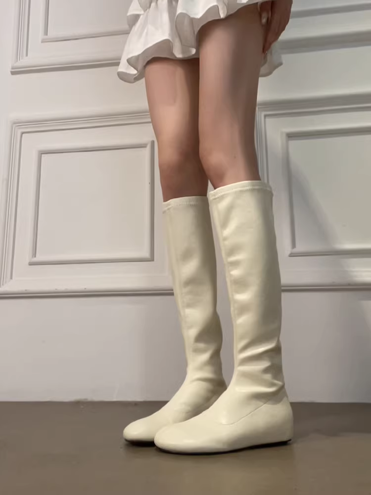 Phiên bản da bò ~ màu trắng dịu dàng bên trong tăng chiều cao bằng da thật đơn giản, giày bốt thon gọn co giãn kiểu Pháp, giày bốt dài có khóa kéo phía sau