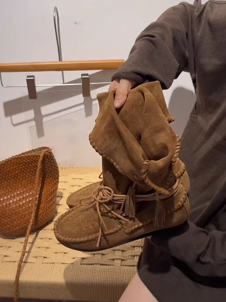 Phiên bản da bò ~ Giày bốt da dệt kiểu miền Tây, thiết kế độc đáo, chất liệu da mờ, dành cho nữ, kiểu buộc dây Melard, tua rua xếp ly, đế cao.