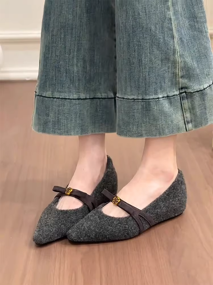 Phiên bản da cừu ~ Giày Mary Jane quai đơn cao cấp màu xám kiểu Pháp có hoa trà và nơ, giày đế bằng thon gọn dành cho nữ