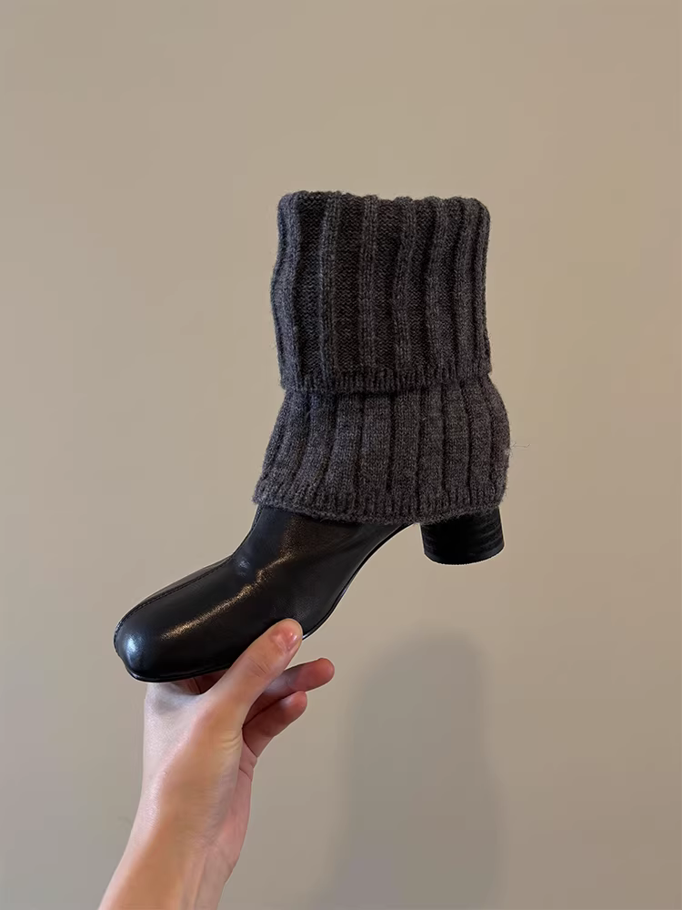 Phiên bản da bò ~ Giày bốt da thật mũi vuông cổ điển dành cho nữ, thiết kế đơn giản, khóa kéo bên hông, gót dày, đa năng, giày bốt ngắn thon gọn