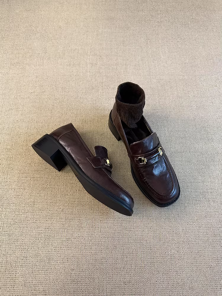 Phiên bản da cừu ~ Giày lười kiểu đại học sang trọng dành cho nữ với mũi vuông, gót dày, khóa kim loại, giày da thật nhỏ gọn