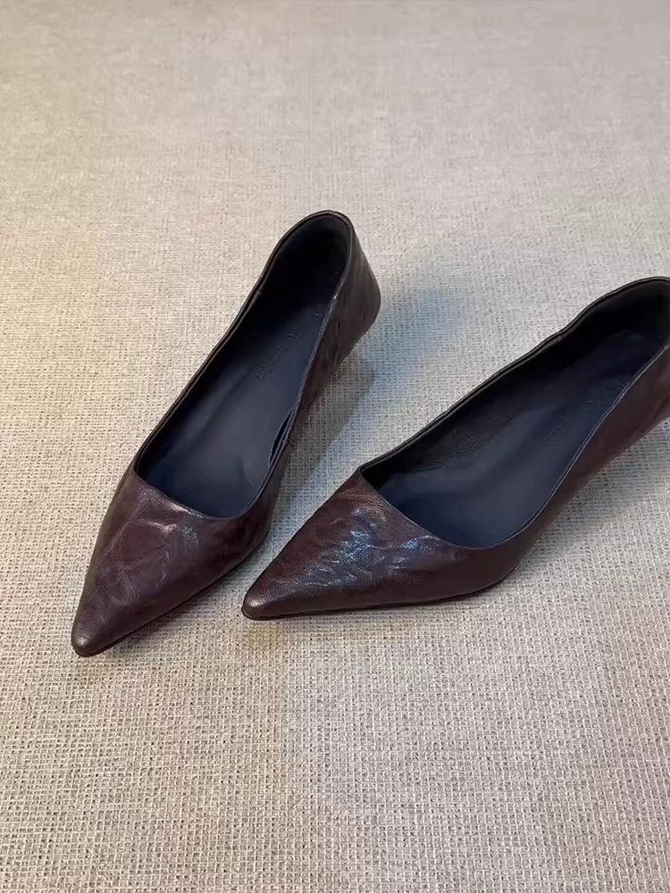 Phiên bản da cừu ~ Giày cao gót nữ phong cách Pháp nhẹ nhàng và đa năng, mũi nhọn nông, giày công sở thanh lịch, giày bệt đi làm kiểu slip-on.