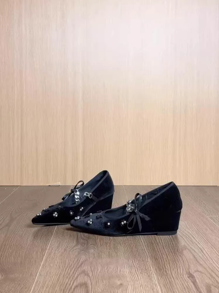 Giày Mary Jane nữ bằng nhung Pháp mới, kiểu dáng thanh lịch, mũi nhọn, có nơ, gót wedge, chất liệu da cừu.