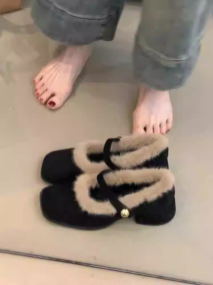 Phiên bản da bò ~ Giày Mary Jane gót vuông, đế dày, có lớp lót lông mềm mại để đi ngoài trời, giày nữ có khóa đơn, giày lông thú đa năng và sành điệu.