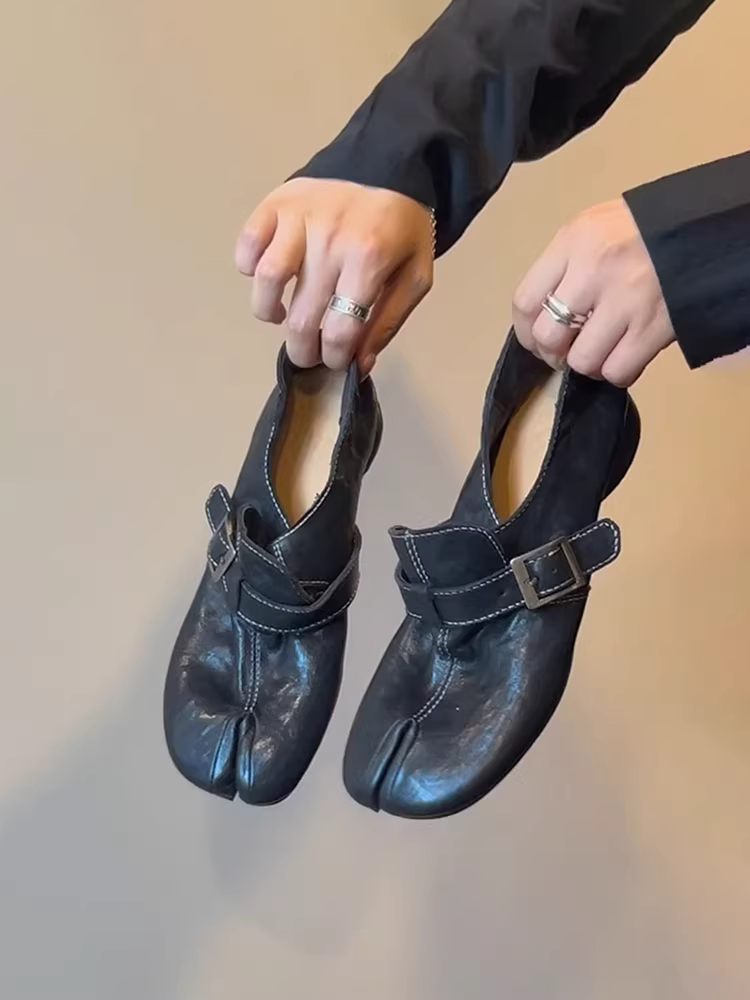 Phiên bản da cừu ~ Giày mũi chia đôi thiết kế khóa thắt lưng dành cho nữ, giày da mềm kiểu dáng cổ điển phong cách văn học