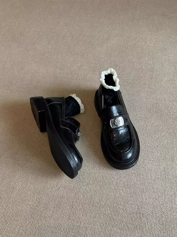 Phiên bản da cừu ~ Giày lười nông kiểu Anh dành cho nữ, giày da nhỏ kiểu Pháp cổ điển có gót dày hình hoa trà, mũi tròn, kiểu lười