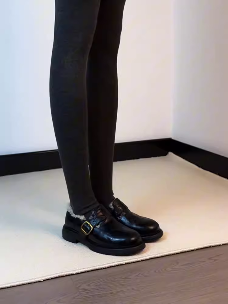 Phiên bản da cừu ~ Giày lười da thật đa năng dành cho nữ có khóa thắt lưng, gót thấp, lót lông cừu, thích hợp cho mùa thu đông, giày da nhỏ mặc ngoài trời.