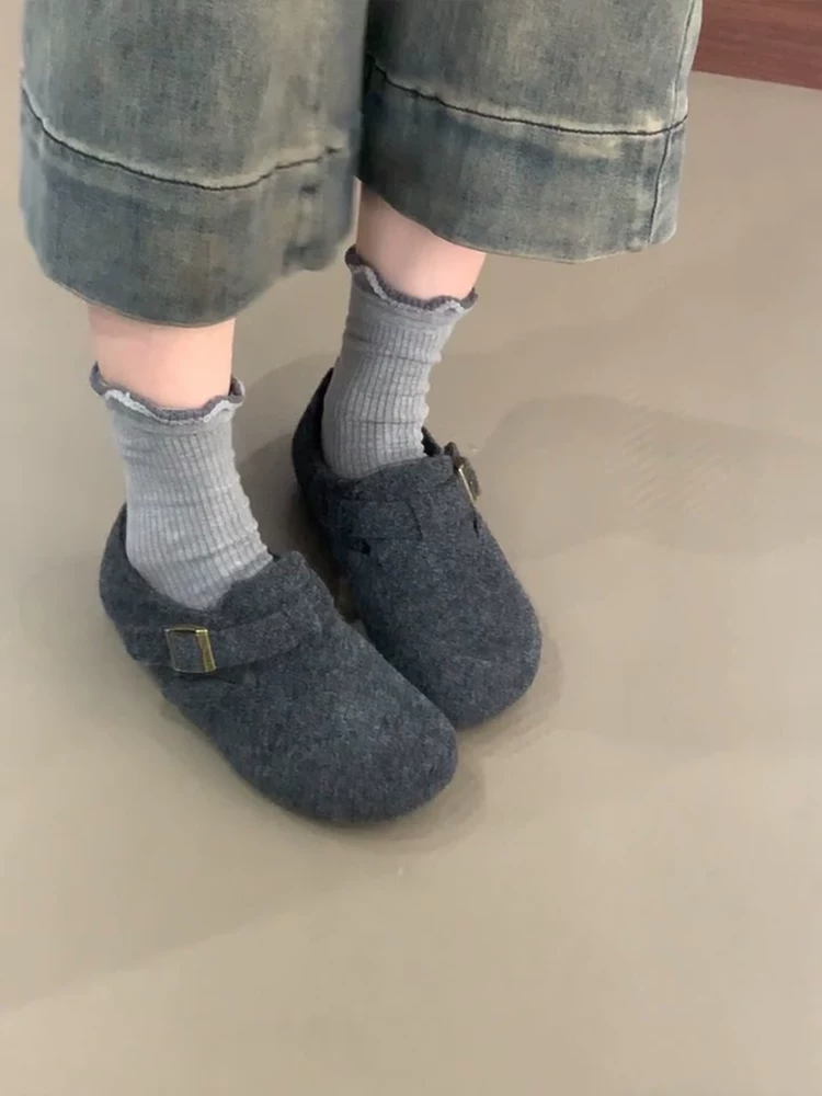 Phiên bản da cừu ~ Giày Birkenstock bọc toàn bộ bằng lông cừu kiểu mới dành cho nữ, giày cotton ấm áp đế phẳng kiểu cổ điển, giày đơn thoải mái, thời trang và giản dị.