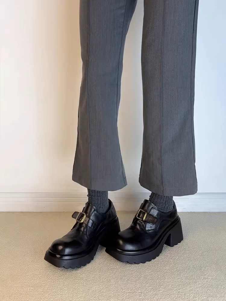 Phiên bản da cừu ~ Giày đế dày tăng chiều cao dành cho nữ, mũi tròn, có khóa thắt lưng, giày đi làm, phong cách Anh quốc, gót dày, giày da thật nhỏ