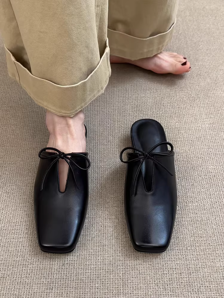 Phiên bản da cừu ~ Giày mũi kín bằng da thật đế thấp kiểu Pháp dành cho nữ, giày mules mũi vuông khoét lỗ đa năng có nơ.