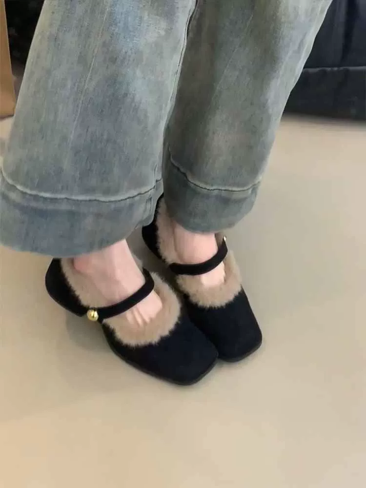 Phiên bản da bò ~ Giày Mary Jane gót vuông, đế dày, có lớp lót lông mềm mại để đi ngoài trời, giày nữ có khóa đơn, giày lông thú đa năng và sành điệu.