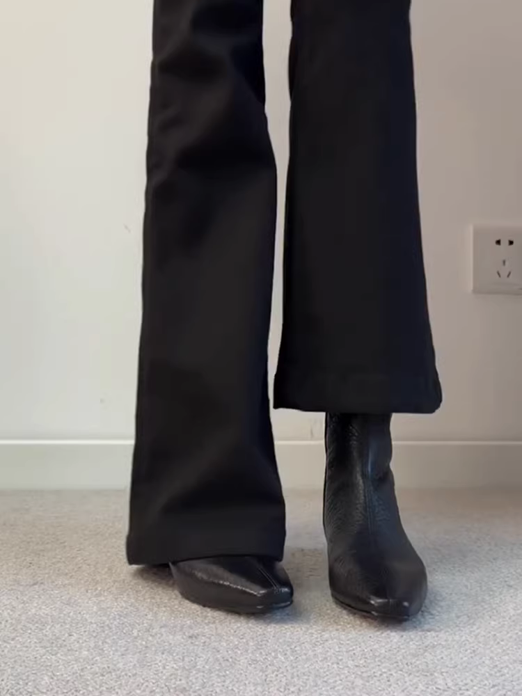 Phiên bản da bò ~ Giày bốt da thật thiết kế tối giản, kiểu dáng ôm sát, có khóa kéo phía sau, thanh lịch và đơn giản, tăng chiều cao.