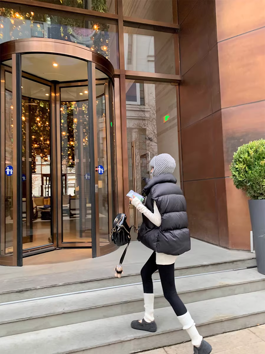 Giày Mary Jane lông cừu có khóa dán tăng chiều cao bên trong dành cho nữ, giày đế dày mùa đông bằng vải nhung mềm đa năng.