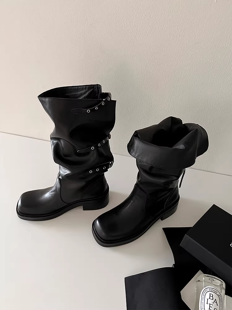 Phiên bản da bò ~ Giày đi xe máy đa năng dành cho nữ với thiết kế độc đáo, giày đi xe máy hợp thời trang dành cho nữ che kín chân, có khóa thắt lưng, giày bốt dài thon gọn