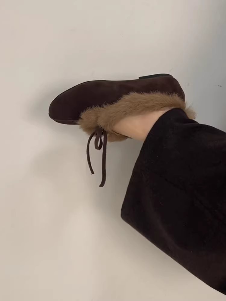 Phiên bản da cừu ~ Giày cotton lông ấm áp kiểu slip-on dành cho nữ, giày da lộn cổ điển có nơ mũi tròn, giày đế bằng thoải mái