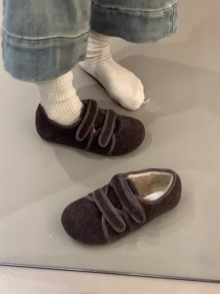 Phiên bản da cừu ~ Giày cotton có khóa dán dành cho nữ, kiểu lười, lót lông cừu, ấm áp, đa năng, kiểu dáng mới để đi ngoài trời, giày lông kiểu Birkenstock.