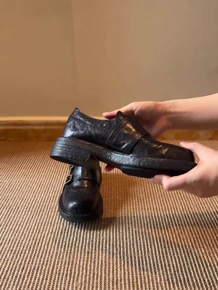 Phiên bản da cừu ~ Giày da nhỏ mũi tròn có đế dày chạm khắc dành cho nữ, phong cách cổ điển kiểu Anh, giày đế bệt kiểu chunky thanh lịch và thời trang