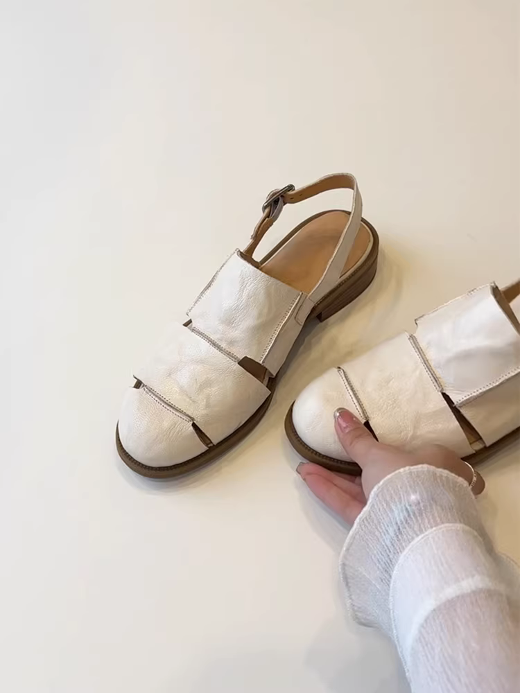 Phiên bản da cừu ~ dép quai hậu kiểu cổ điển, phong cách quý tộc, thiết kế khoét lỗ, mũi kín dành cho nữ, giày La Mã đế thấp bằng da thật đa năng có quai sau, thích hợp đi làm