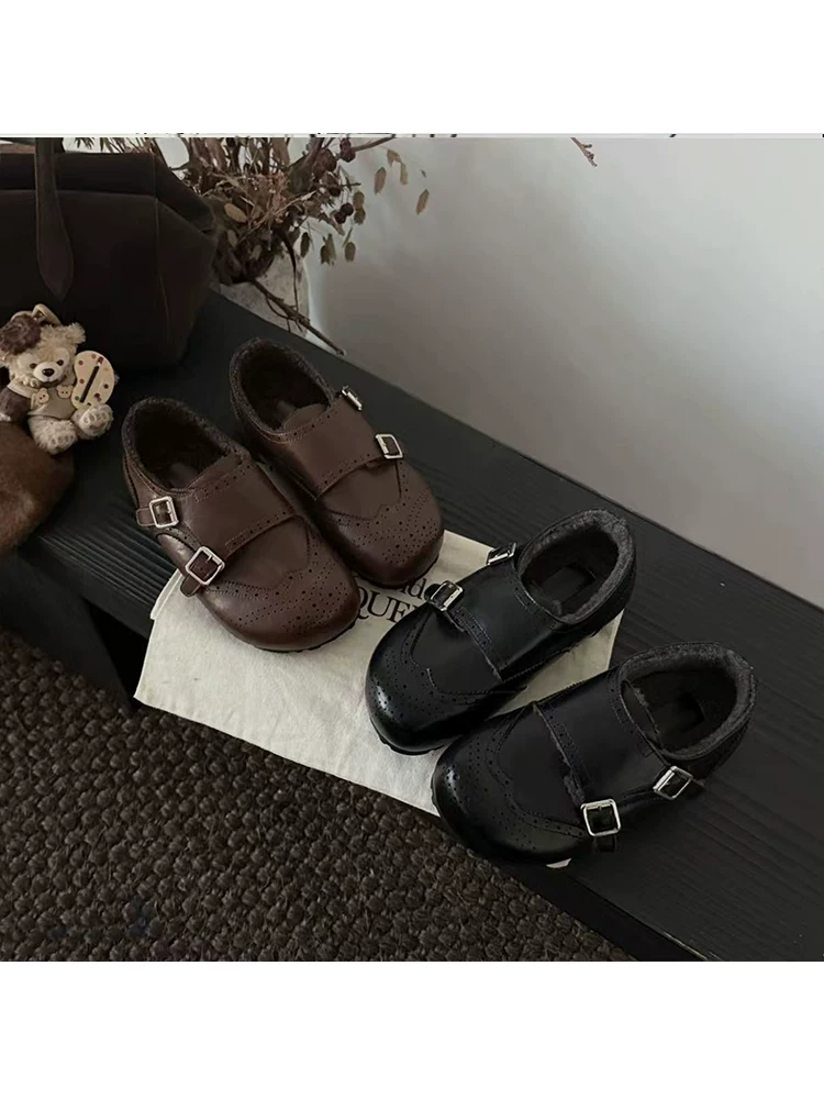 Phiên bản da cừu ~ Giày da nhỏ thời trang kiểu Brogue dành cho nữ, dây đeo đôi khóa cổ điển, tăng chiều cao bên trong bằng da thật, giày đế bằng thoải mái