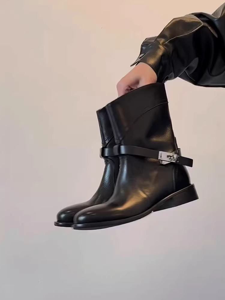 Phiên bản da bò ~ Giày bốt cao đến giữa bắp chân thời trang đa năng dành cho nữ, giày bốt đi làm đế thấp đa năng, da thật có khóa kim loại kiểu Anh, kiểu dáng thanh lịch