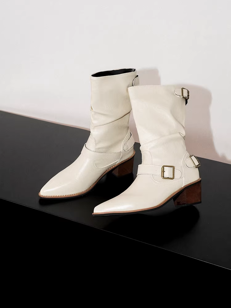 Giày bốt cổ ngắn đế thô mũi nhọn kiểu Pháp Pear Xiaoqi~ màu trắng, phong cách dịu dàng, cá tính, kiểu xếp ly, dành cho nữ