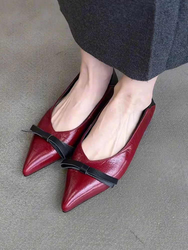 Phiên bản da cừu ~ Giày bệt mũi nhọn màu đỏ thanh lịch dành cho nữ có nơ, giày đi làm đế mềm bằng da thật kiểu chữ V