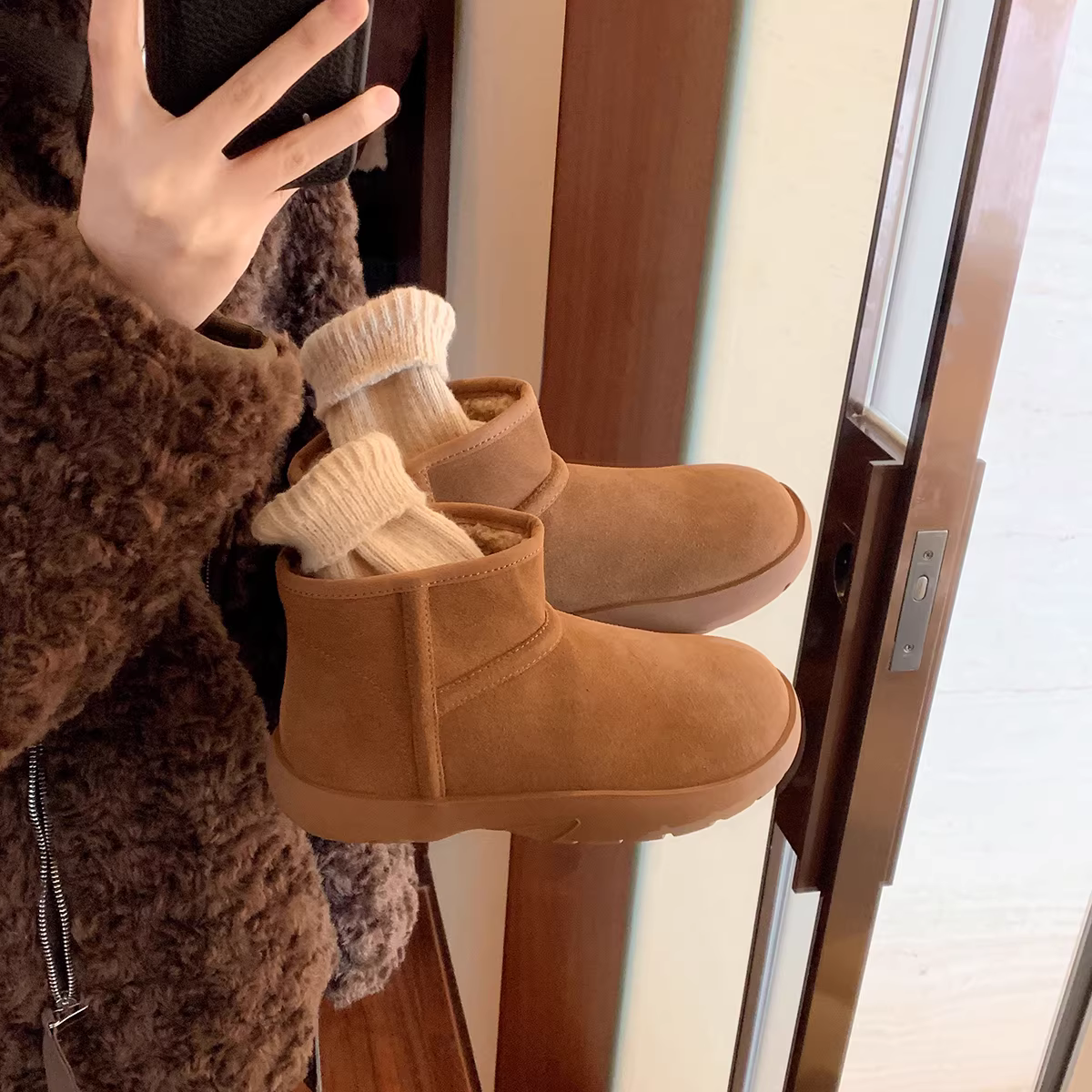 Giày bốt ngắn đi tuyết bằng da bò dành cho nữ trong mùa đông, lót lông cừu, ấm áp, tích hợp lông thú, bốt cotton len, bốt Martin da thật, bốt ngắn