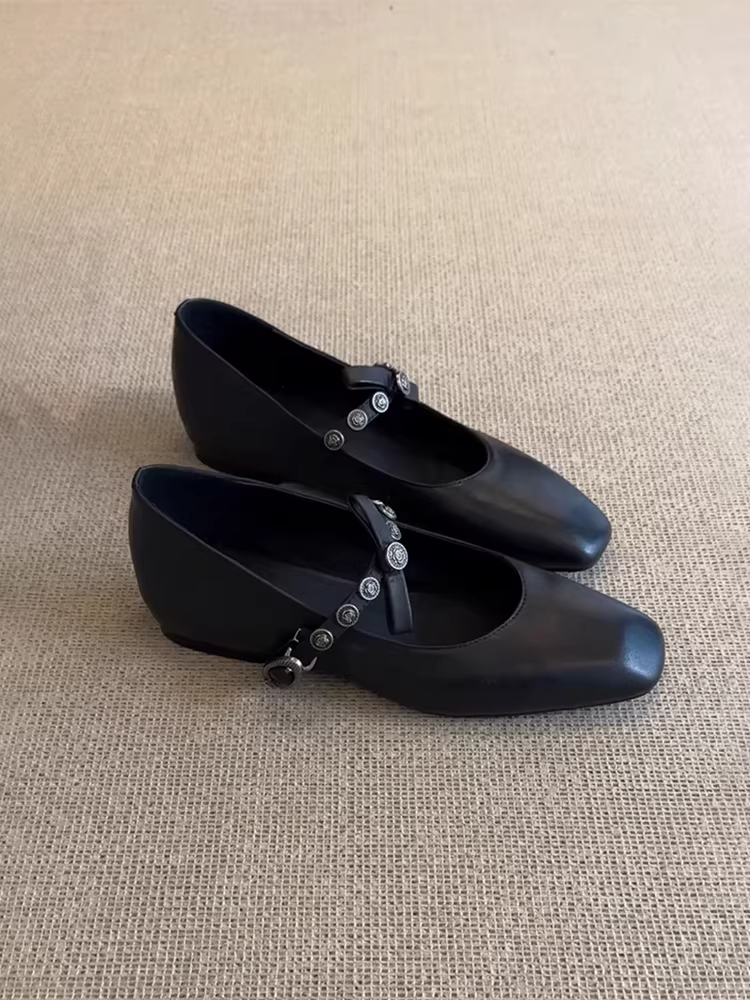 Phiên bản da cừu ~ Giày Mary Jane đế vuông kiểu cổ điển có dây đeo kim loại tăng chiều cao dành cho nữ