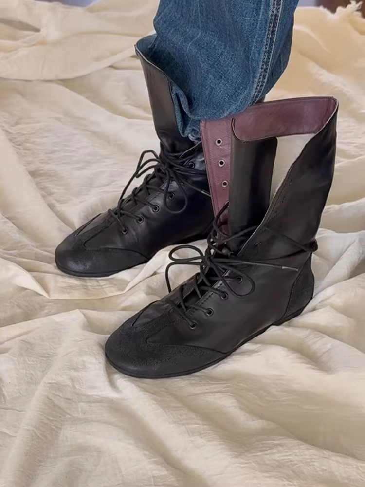 Phiên bản da bò~ Giày bốt Martin đế bằng da thật kiểu retro mới lạ, thời thượng dành cho nữ, thiết kế buộc dây và lót lông cừu, mũi tròn, kiểu dáng ngắn