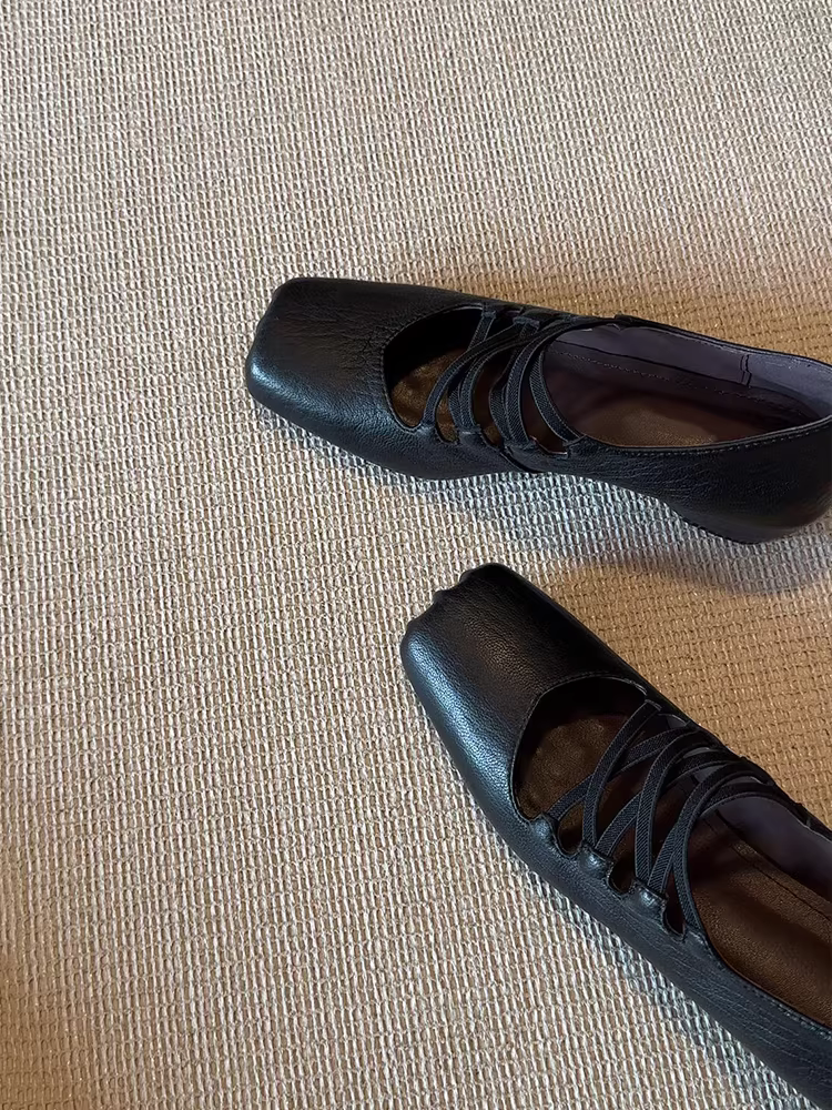 Phiên bản da cừu ~ Giày ba lê da thật đế mềm, tăng chiều cao dành cho nữ, kiểu mũi lợn cổ điển, giày Mary Jane quai chéo độc đáo.