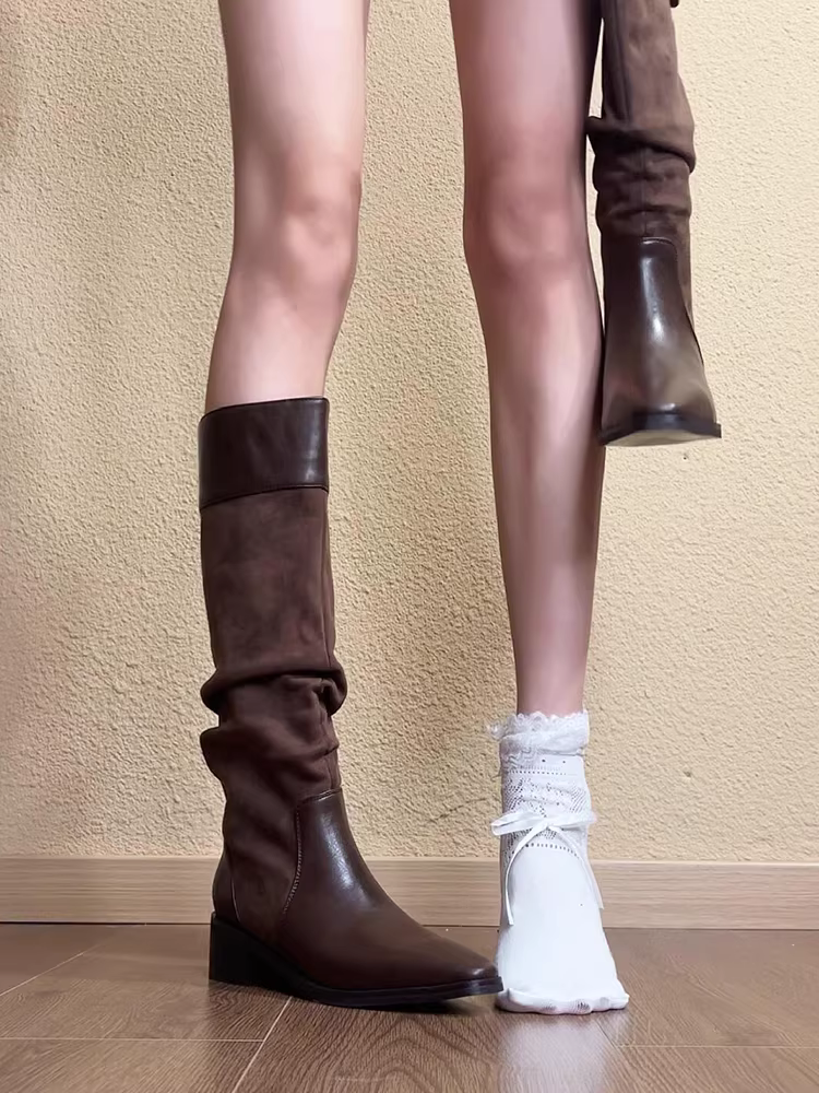 Phiên bản da bò~ Giày bốt cưỡi ngựa cao quá đầu gối kiểu cổ điển, da thật, phối nhiều mảnh, mũi vuông, dành cho nữ, có gót dày, thân giày rộng, kiểu xếp ly tôn dáng.