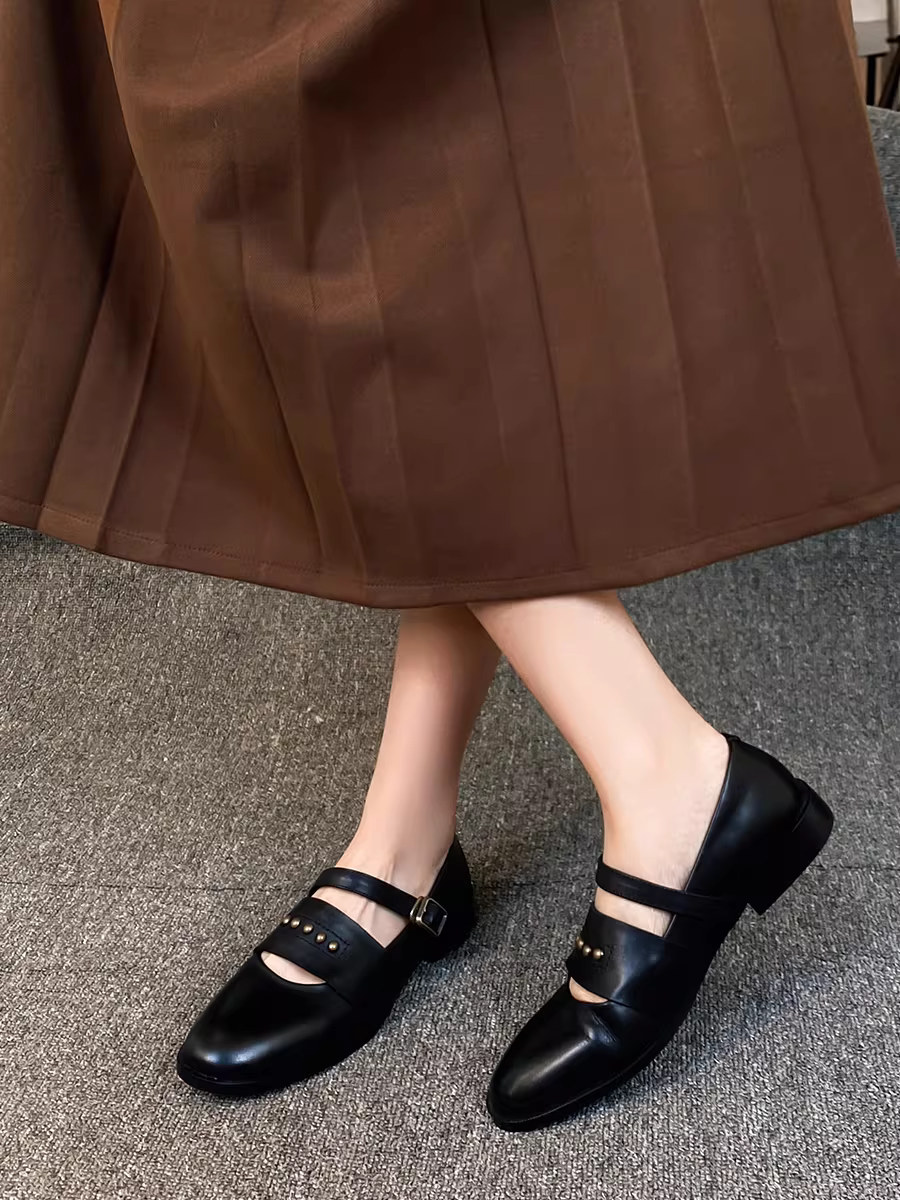 Phiên bản da cừu ~ Giày da Mary Jane đính đinh theo phong cách cổ điển dành cho nữ, giày đơn mũi tròn đế thấp phong cách Anh quốc