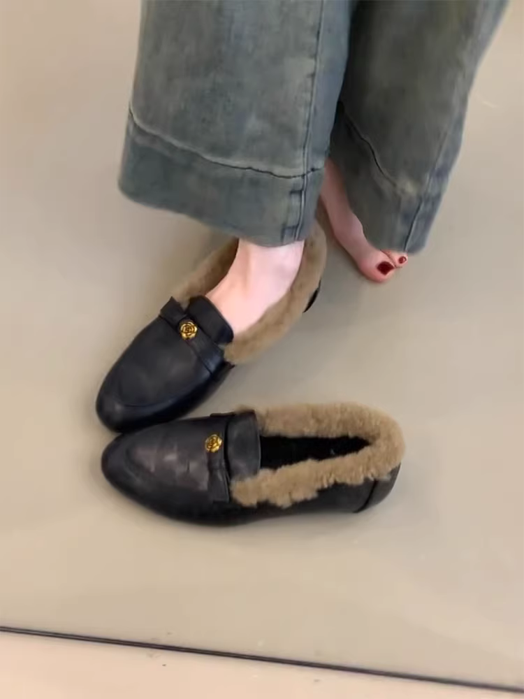 Phiên bản da cừu ~ giày lười mùa thu đông kiểu retro dành cho nữ, giày lười lông thú, giày da thật có lót trong hoa trà tăng chiều cao, giày da nhỏ