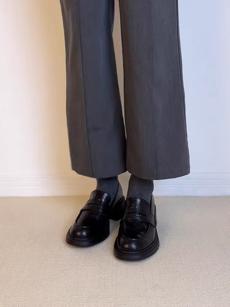 Phiên bản da cừu ~ Giày lười màu đen cổ điển tối giản dành cho nữ, kiểu lười, đa năng, thích hợp đi làm, giày đế thấp.